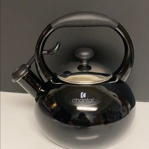 Chantal Black Whistling Kettle Stovetop Tea 1.75 Quart